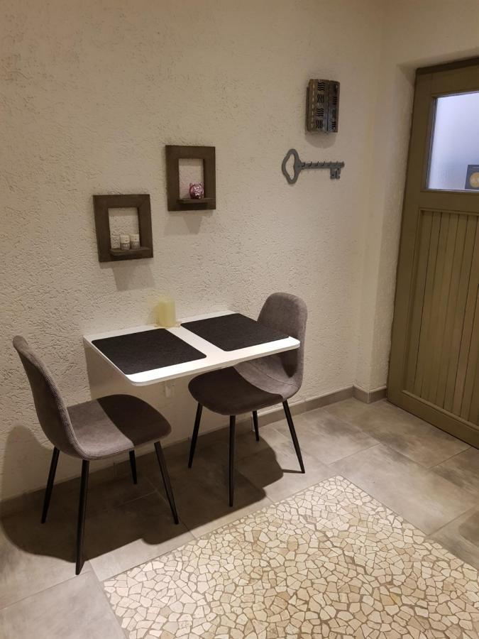 Gaeste Apartement Casa Luber Thalmassing  エクステリア 写真