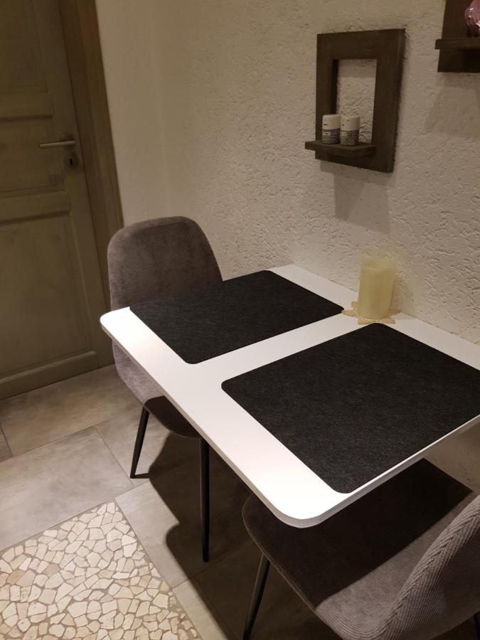 Gaeste Apartement Casa Luber Thalmassing  エクステリア 写真