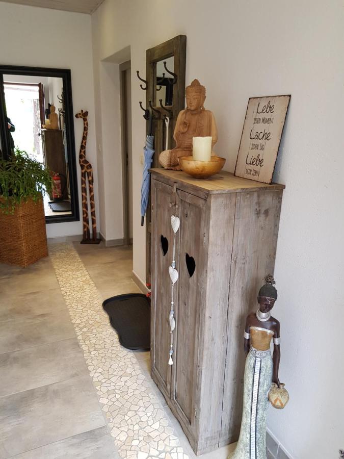 Gaeste Apartement Casa Luber Thalmassing  エクステリア 写真