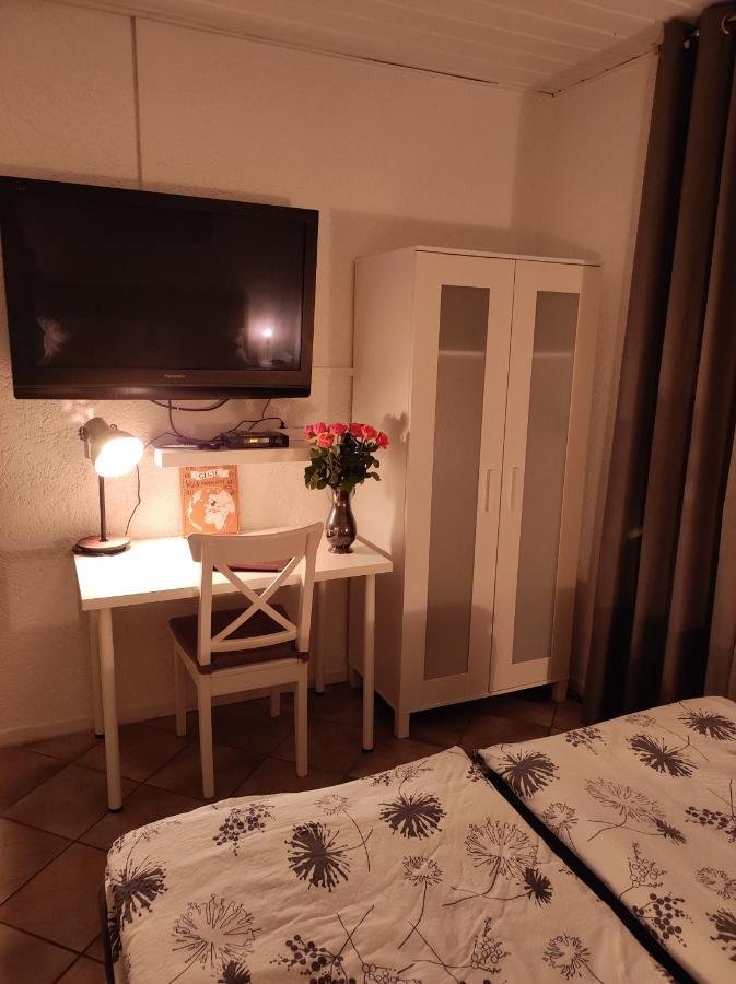Gaeste Apartement Casa Luber Thalmassing  エクステリア 写真